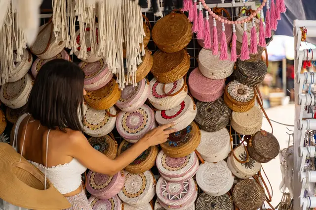 How to Make Money Online by Selling on Etsy Shop